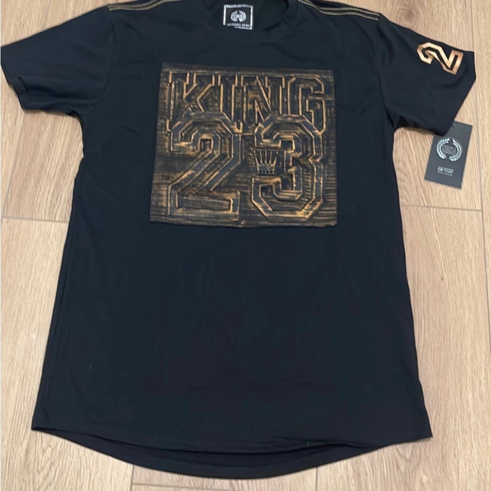 King 23 Tee Shirt - NWT